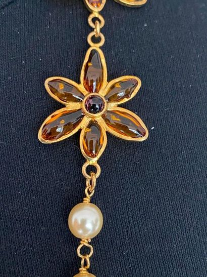 null GLASS HISTORY Gold plated metal necklace pearly beads and glass flowers amber...