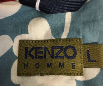 null DRIES VAN NOTEN et KENZO 2 Chemisettes manches courtes en coton imprimé Taille...