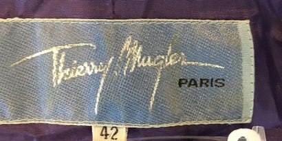 null THIERRY MUGLER Paris Veste en velours violet bouton à comète nickelé et cabochon...