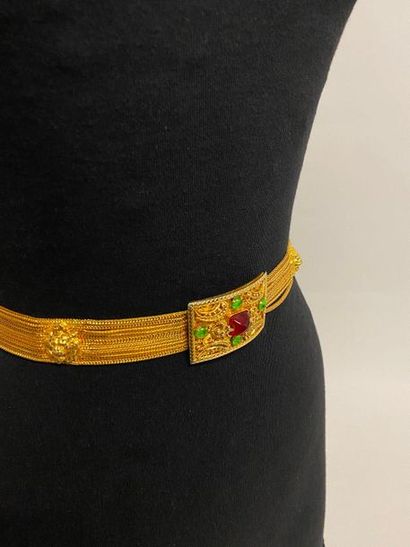 null CHANEL by Robert GOOSSENS Multi-strand gold-plated metal jewelry belt with lion's...