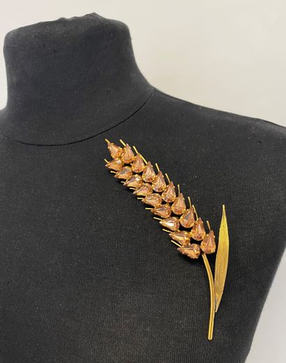 null Attributed to YVES SAINT LAURENT Ear of wheat brooch in gold metal and smoked...