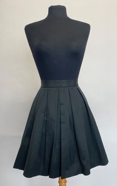 null CARVEN Haute Couture prototype Jupe plissée en gros grain noir bouton couture...