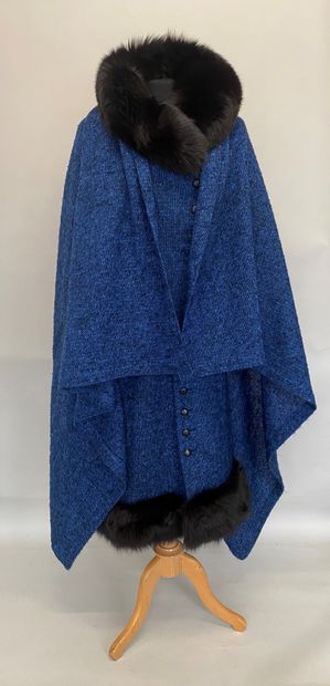 null PIERRE BALMAIN Haute Couture Tailleur en lainage chiné bleu et noir parements...