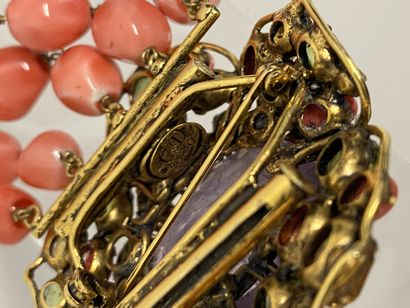 null C&D Jewelry Bracelet en métal doré de 4 rangs de perles de verre corail et motifs...