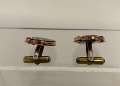 null 
Pair of circular cufflinks in gold and micromosaic metal with the effigy of...