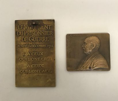 null Lot de sujets décoratifs en bronze : Plaque de reconnaissance Association Léopold...
