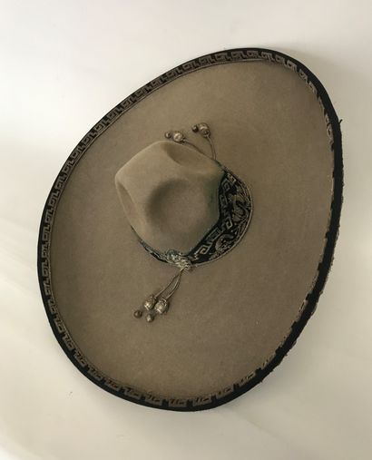 null HADAM The London Hat Sombrero en feutre gris taupe galon brodé de fils et glands...