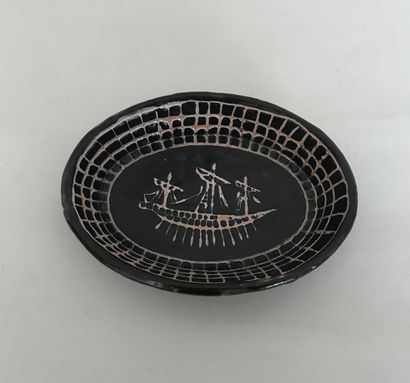 null CERAMART VALLAURIS - Le Triskel Vide poche ovale en céramique émaillée noir...