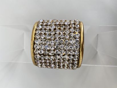 null CHANEL by GRIPOIX Patinated metal cuff entirely paved with rhinestones - unsigned...