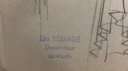 null LEO TISSANDIE (XIX-XX) Lot de 31 croquis de mode au crayon sur calque des Années...