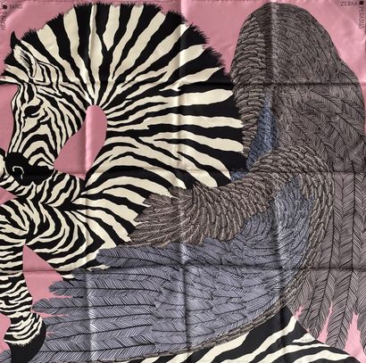 null HERMES Paris Zebra Pegasus par Alice Shirley carré en soie fond vieux rose 

(un...