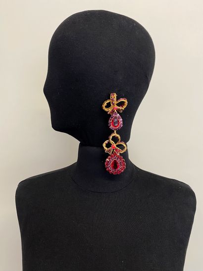 null CHANEL by VICTOIRE DE CASTELLANE Made in FrancePair of ear clips with double...