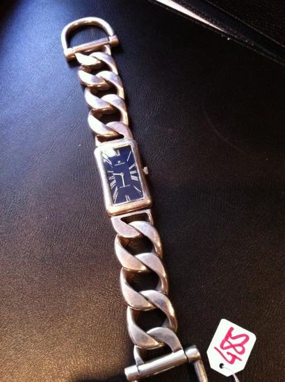 HAMILTON Montre bracelet en argent à maille gourmette et fermoir étriers - poids...