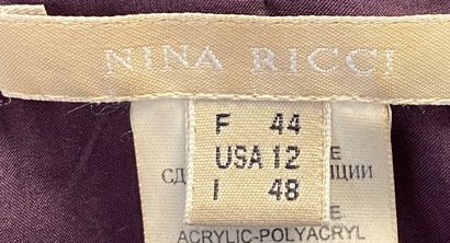 null NINA RICCI Tailleur en lurex lie de vin - taille indiquée 44

(infimes usur...