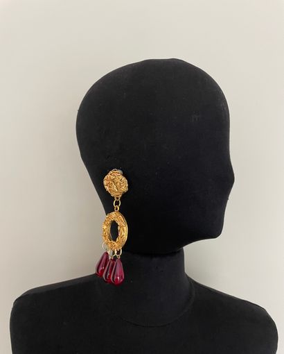 Pair of gold resin and red glass drop ear...