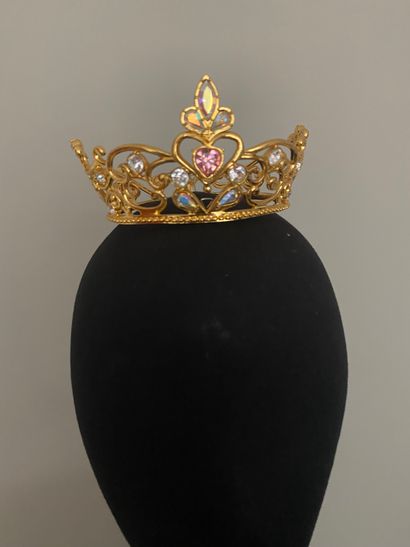 Small crown in gilded metal with volutes...