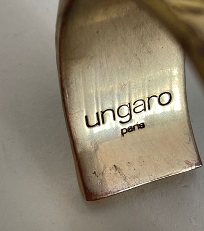 null UNGARO Paris Bracelet rigide ouvert en métal patiné à motifs géomètriques à...