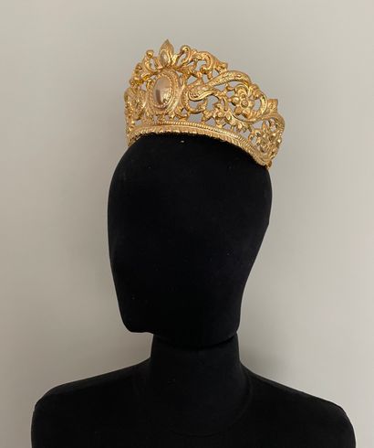 Indian style gold plated and openwork tiara...