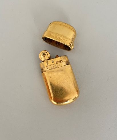 null YVES SAINT LAURENT Made in France Plain gold plated lighter n° 61997 - signed...