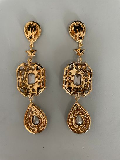 null YVES SAINT LAURENT Pair of ear clips in gold metal and translucent Swarovski...