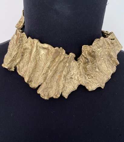 null CHRISTIANE BILLET Necklace torque ribbon pleated in patinated bronze - signed...