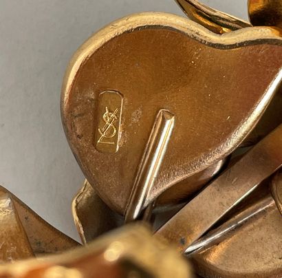 null YVES SAINT LAURENT by ROBERT GOOSSENS Bracelet pointetia in gilded metal and...