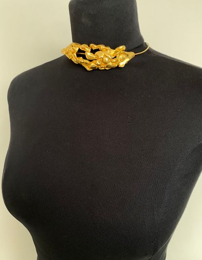 null CHRISTIANE BILLET Gilded bronze ram torque necklace - signed Length of the motif...