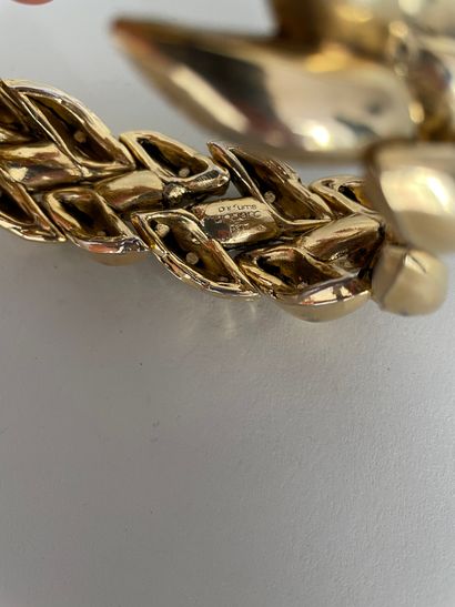 null UNGARO Parfums Paris Semi rigid articulated bracelet in gold plated metal -...