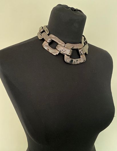null YVES SAINT LAURENT by ROBERT GOOSSENS Necklace with flat link in patinated metal...