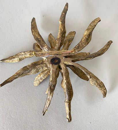 null CHRISTIAN LACROIX Haute Couture by CHRISTIANE BILLET Dalhia brooch in patinated...