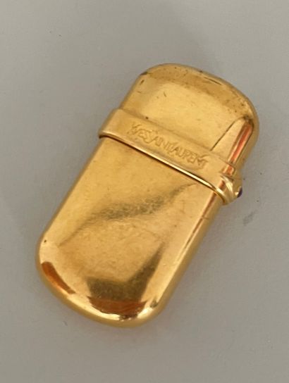 null YVES SAINT LAURENT Made in France Plain gold plated lighter n° 61997 - signed...