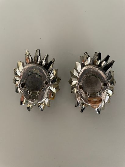 null ALEXIS LAHELLEC Paris Pair of silver resin nugget ear clips - signed Ht 5,5...
