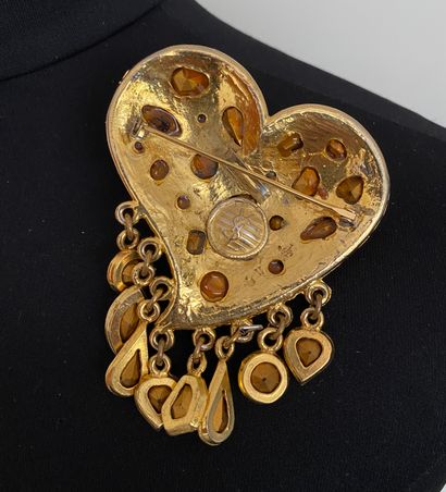 null YVES SAINT LAURENT By Robert GOOSSENS Heart brooch in gold metal and Swarovsky...
