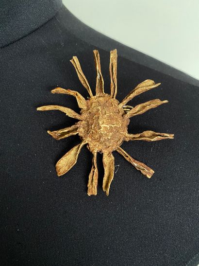 null CHRISTIAN LACROIX Haute Couture by CHRISTIANE BILLET Sunflower brooch in patinated...