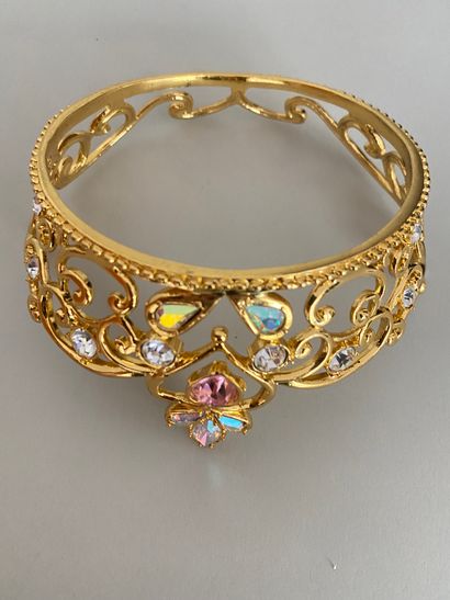 null Small crown in gilded metal with volutes decorated with iridescent white and...