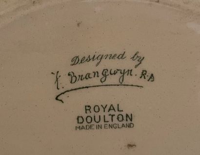 null FRANK BRANGWYN (1867-1956) Plate from the Doulton factory Diam : 9cm

QUENTIN...