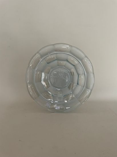 null Translucent and frosted glass bowl with flower basket decoration - Made in Belgium

Diameter...
