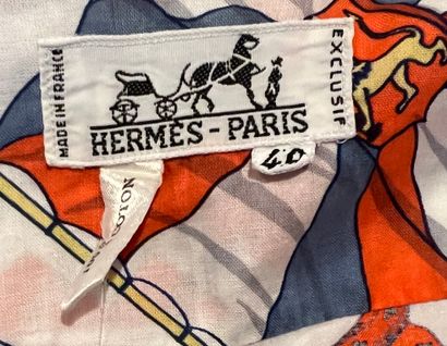 null HERMES Paris Chemise homme manches courtes en coton blanc imprimé pavillons...