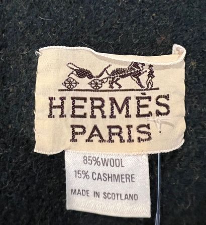 null HERMES Paris Wool and cashmere blanket in brown and black 

180x130 cm

(good...