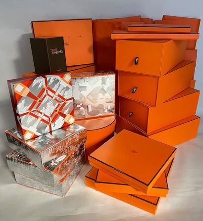 null HERMES Paris Lot of 33 boxes, cases and bags, including shoe boxes and hat ...