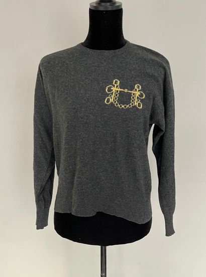 null HERMES 2 Cashmere sweaters in beige and grey with gold motif, round neck and...