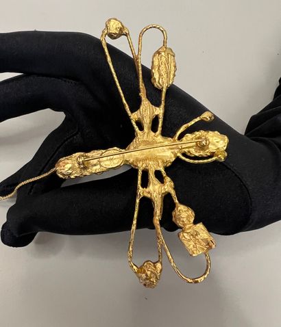 null CHRISTIAN LACROIX Made in France by XAVIER LOUBENS Gilt bronze dragonfly brooch...