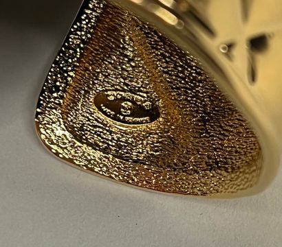 null CHANEL Made in France by VICTOIRE de CASTELLANE Cuff with the brand's logo in...