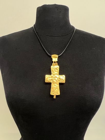 CHANEL by GOOSSENS Byzantine cross pendant...