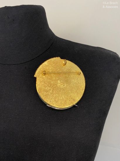 null CHRISTIAN LACROIX Made in France Circular brooch pendant in gold-plated resin...