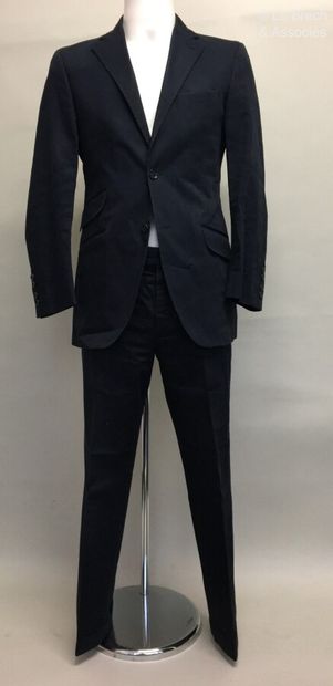 null HACKETT London Navy cotton suit - Size appears to fit 48 

(slight marks)