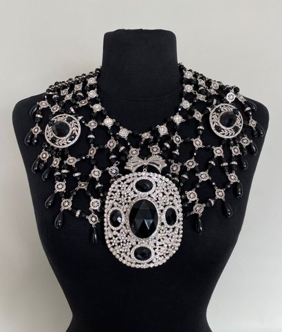CARLO ZINI Indian inspired necklace in silver...