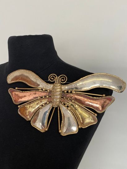 LUCIANO Butterfly brooch in silver plated...