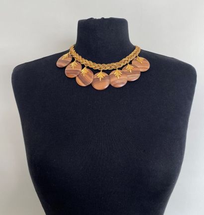 null ROBERT GOOSSENS Necklace in gilded metal and rosewood pellets - signed 

Length...