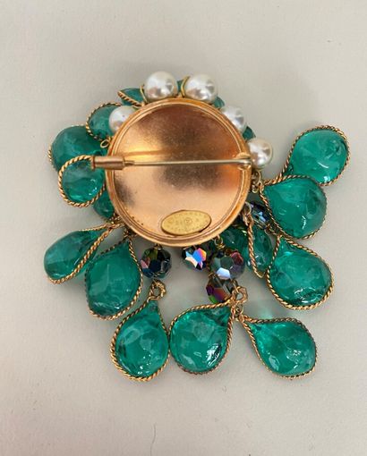 null CHANEL By Gripoix Gilded metal brooch with green glass petals and iridescent...